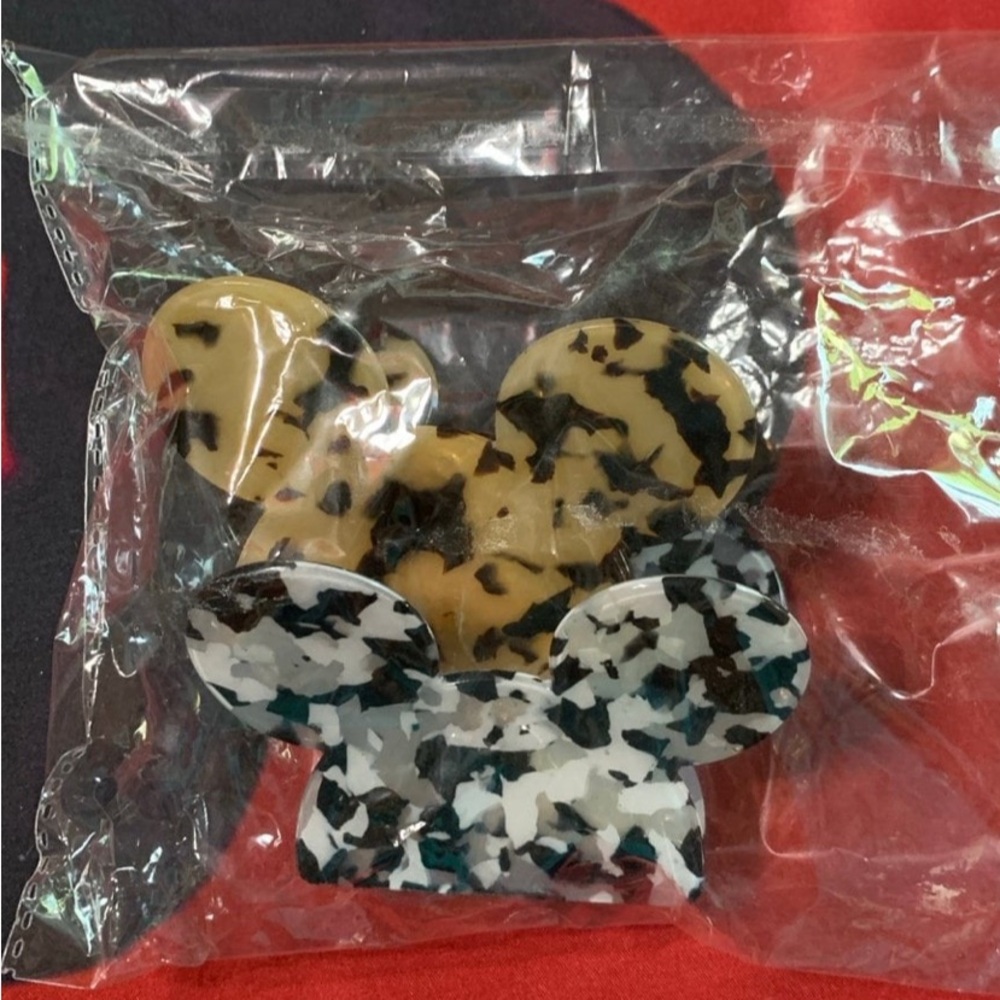 MICKEY MOUSE HAIR CLIPS